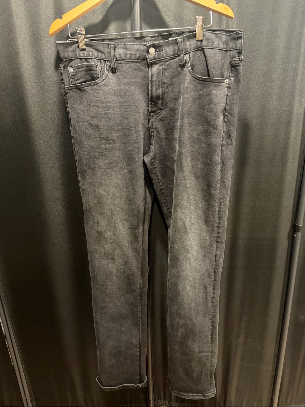 Aeropostale Men's Slim Grey Wash Jeans